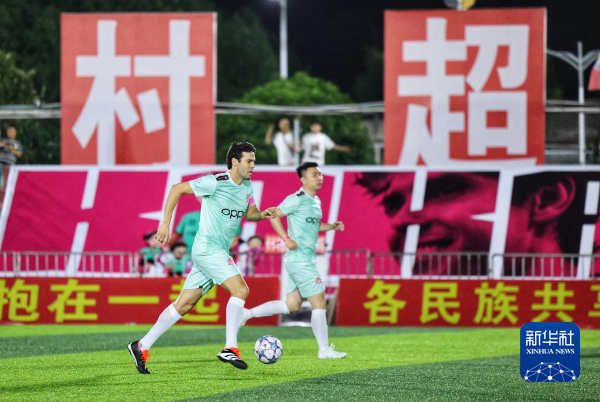 英国公开赛吴宜泽赛后采访，那个21岁少年，把输球说成了赚到
